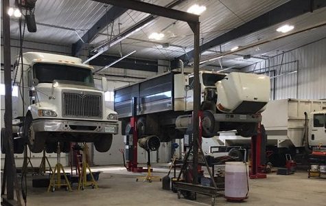 zzzztrucks on hoist Heavy Trucks and Trailers services